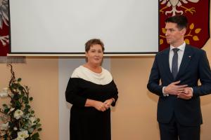 DYREKTOR BIBLIOTEKI AGNIESZKA